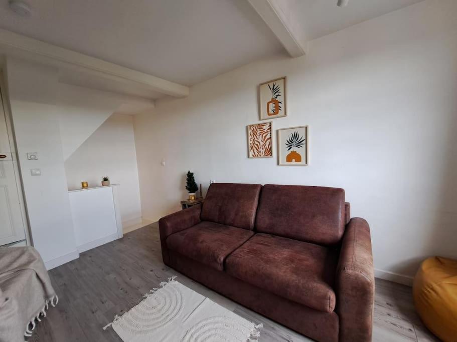 Charmant Duplex A Thiers, Vue Sur La Chaine Des Puys Eksteriør billede